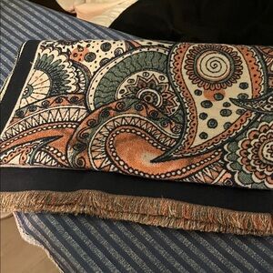 Paisley Patterned scarf 🧣100% cashmere
